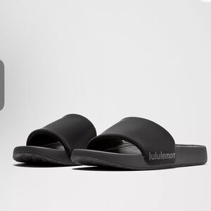 Lululemon women’s restfeel slide in 11
